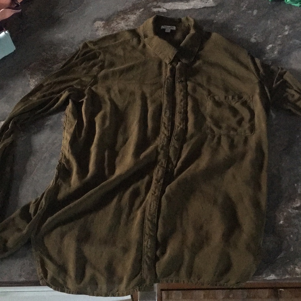 SPLENDID BUTTON DOWN